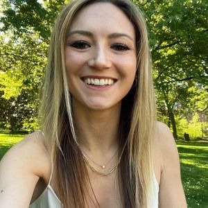 Meet your Posher, Madeleine